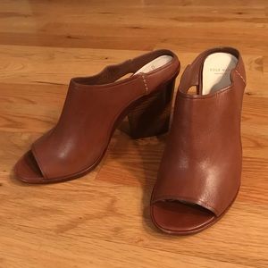 Heeled leather mules